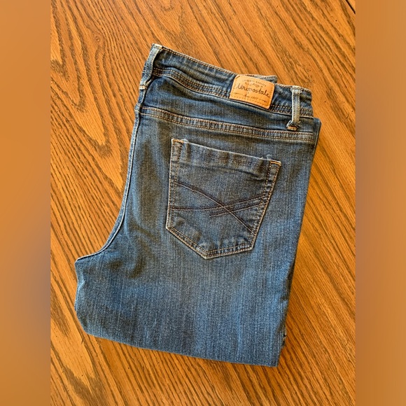 Aeropostale jeans bootcut size 8 - Picture 2 of 11